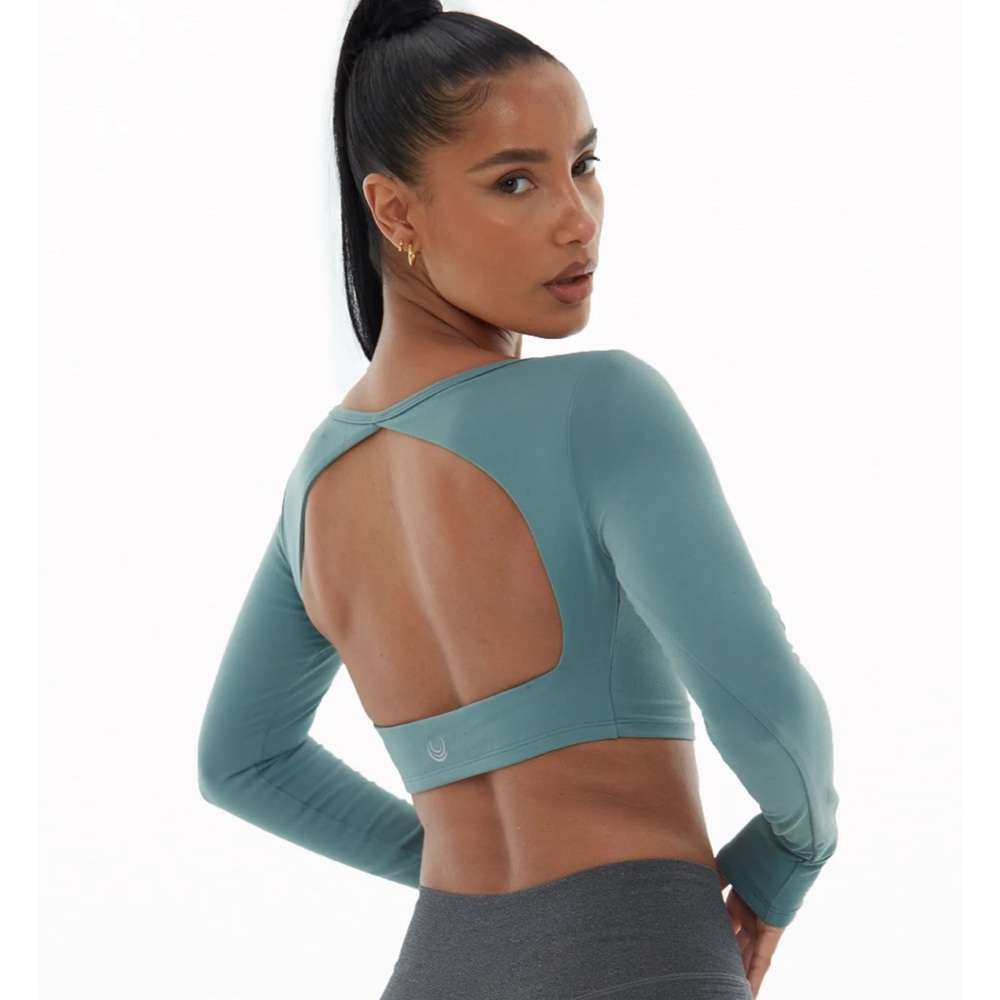 Lazuli label Open Back Long Sleeve Top SIZE small